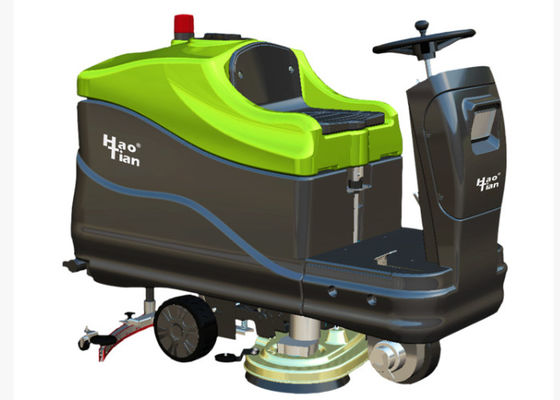 Large Water Tank Industrial Floor Cleaning Machines High Efficiency Driving Type