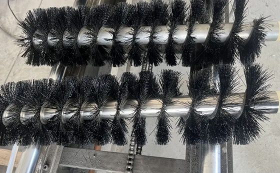 Cylindrical Conveyor Cylinder Brush For Chicken Breading Table Part